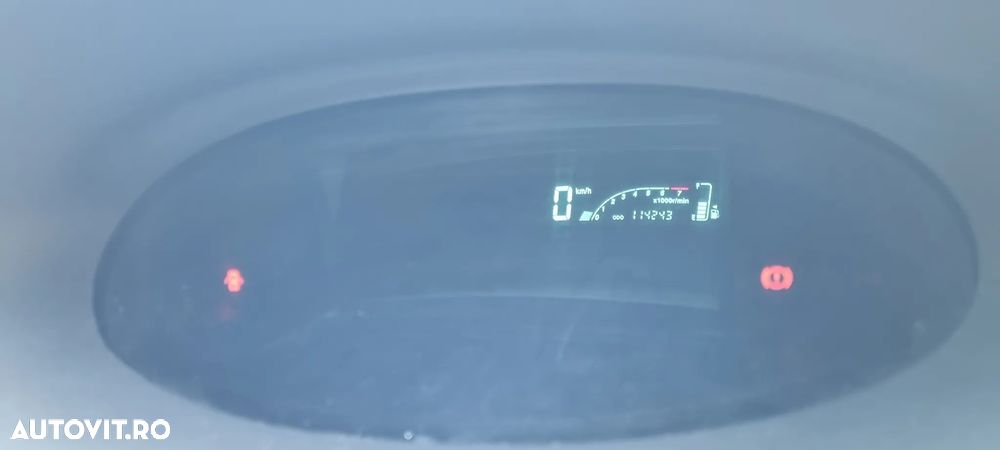Toyota Yaris 1.0 Base - 7
