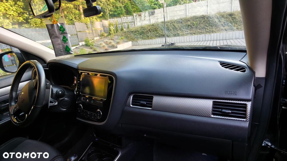 Mitsubishi Outlander 2.0 Intense + Navi 4WD CVT - 8