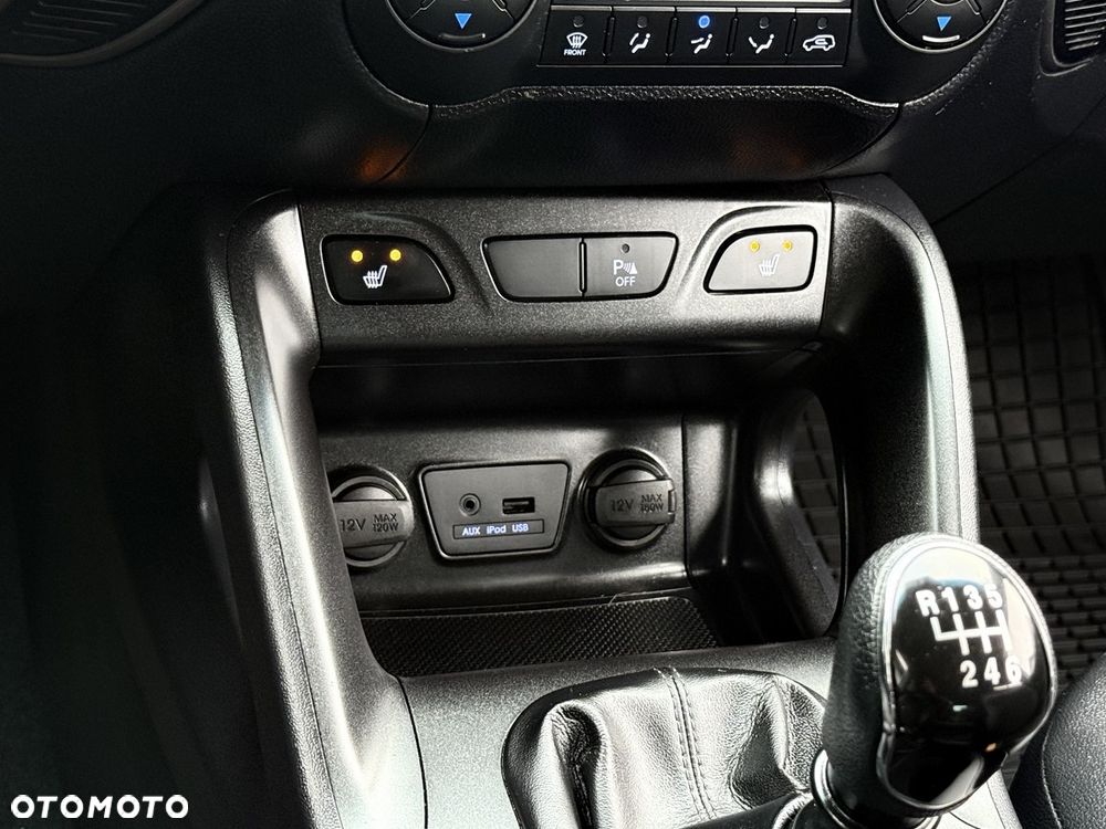 Hyundai ix35 blue 1.6 2WD Finale Gold - 24