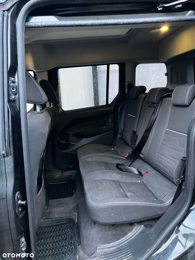 Ford Tourneo Connect 1.6 EcoBoost Titanium - 4