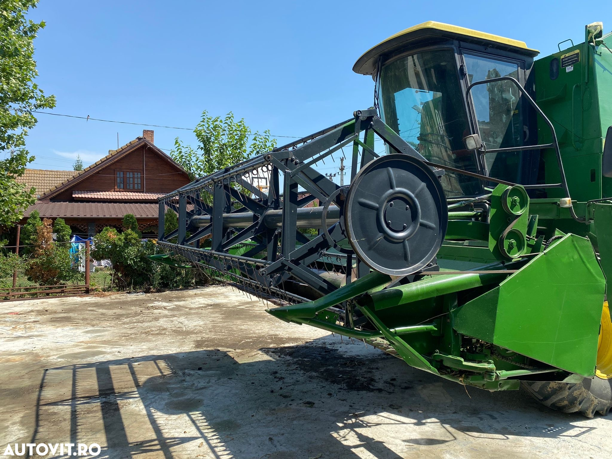 John Deere 1065 - 3