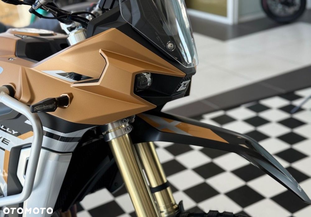 KOVE 800X Rally - 18