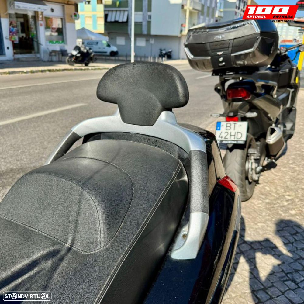 Piaggio XEvo 125 - 22