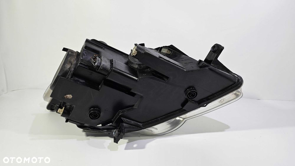 VW Passat B6 Lampy Przód Przednie Komplet Lewa + Prawa Europa Oryginał Valeo Stan BDB - 12