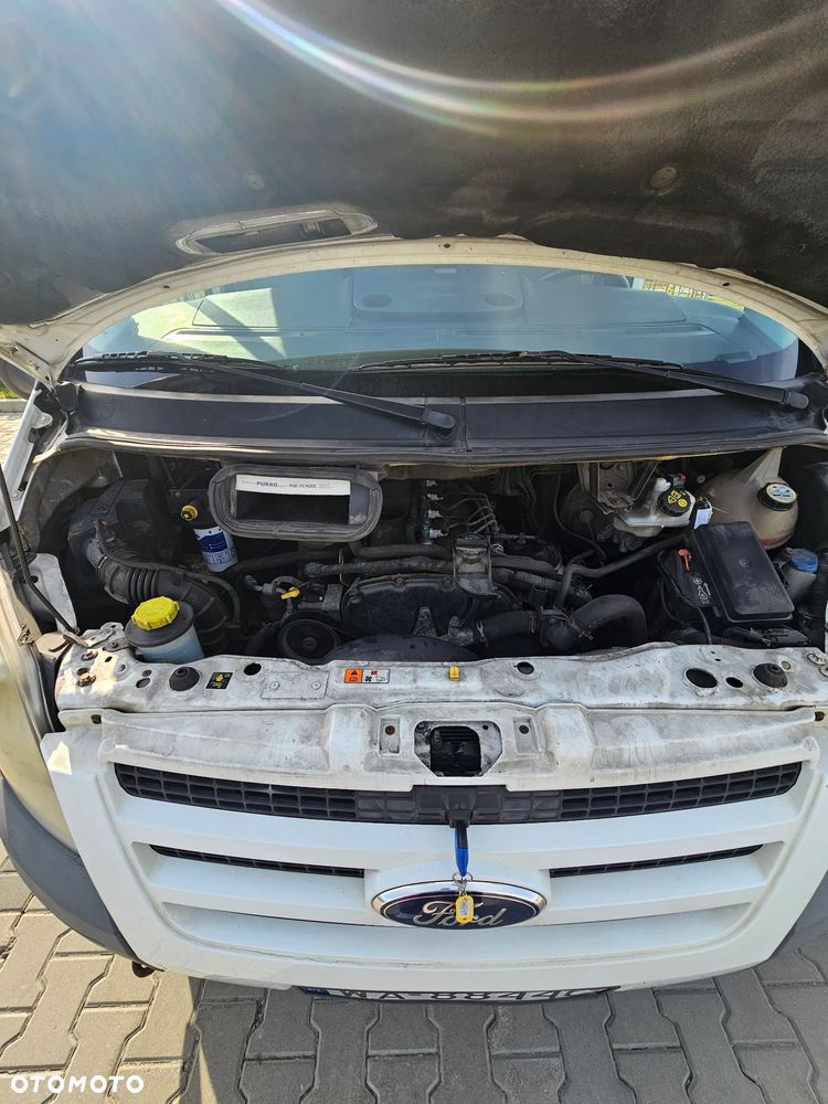 Ford Transit - 13