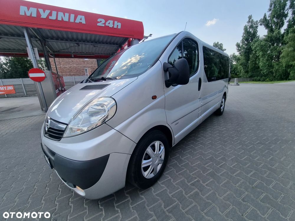 Opel Vivaro - 1