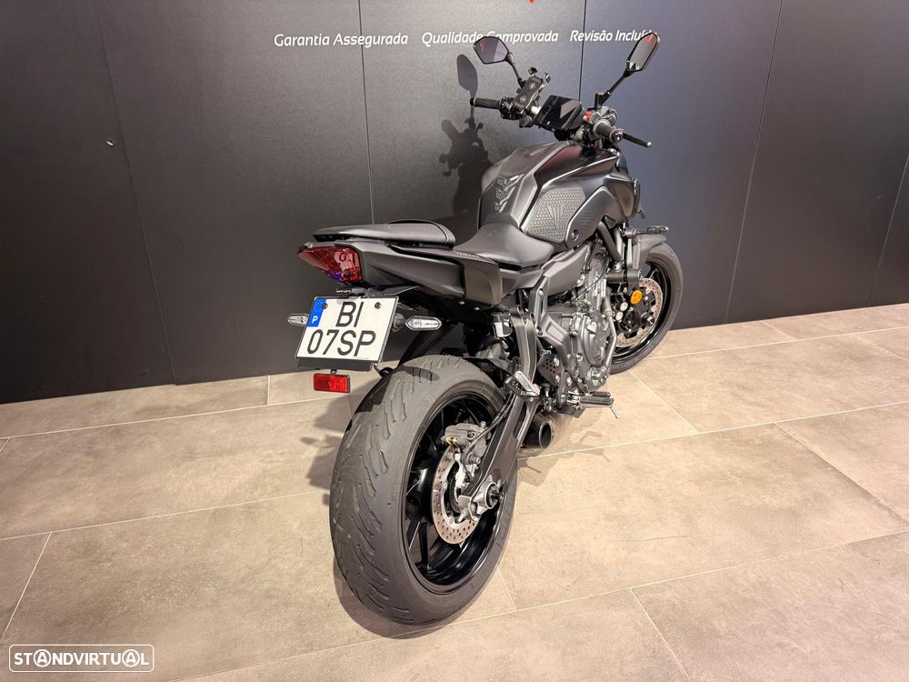 Yamaha MT-07 - 2