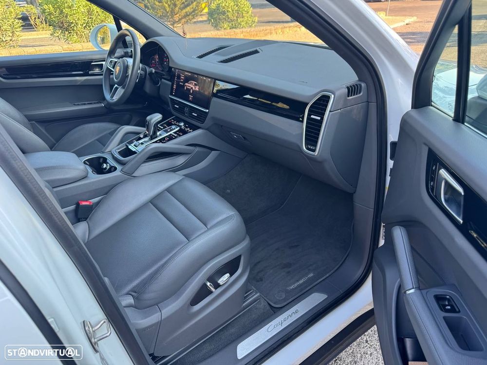 Porsche Cayenne Tiptronic S - 10
