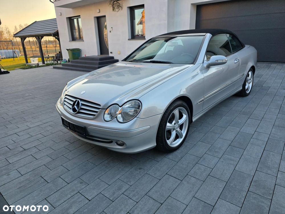 Mercedes-Benz CLK - 8