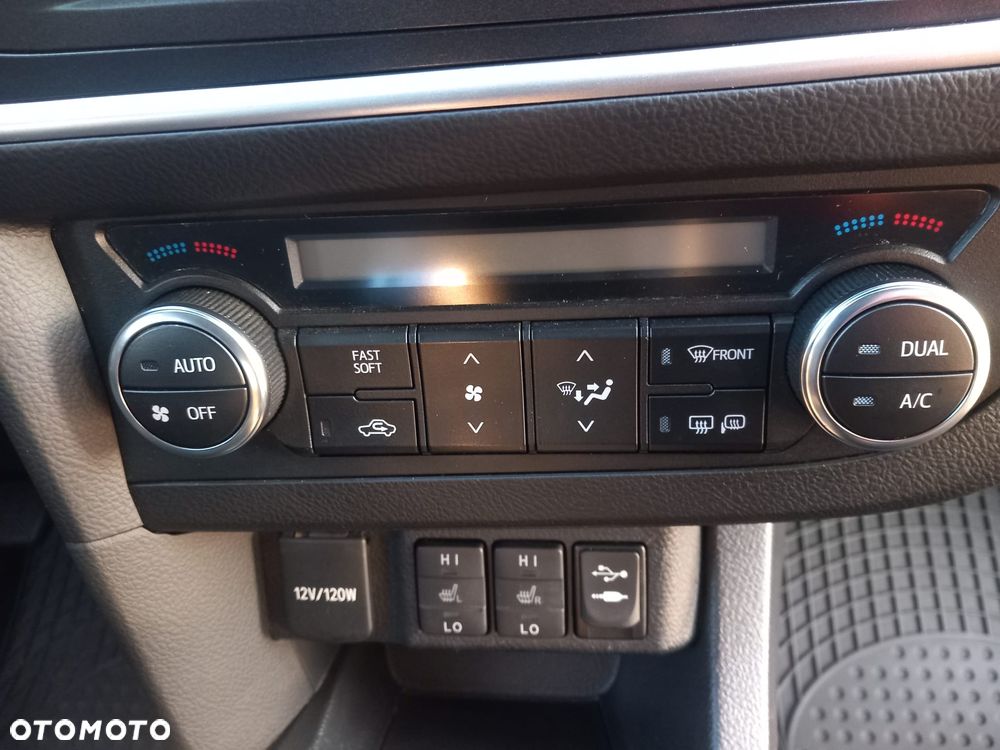 Toyota Auris 1.6 Prestige - 7