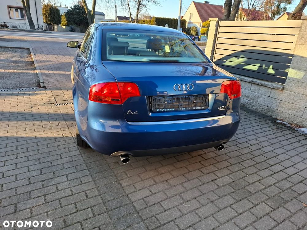 Audi A4 Limousine 2.0 T FSI quattro - 6