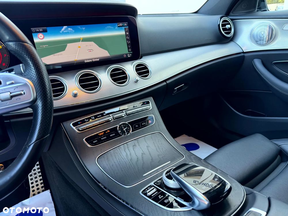 Mercedes-Benz Klasa E - 12