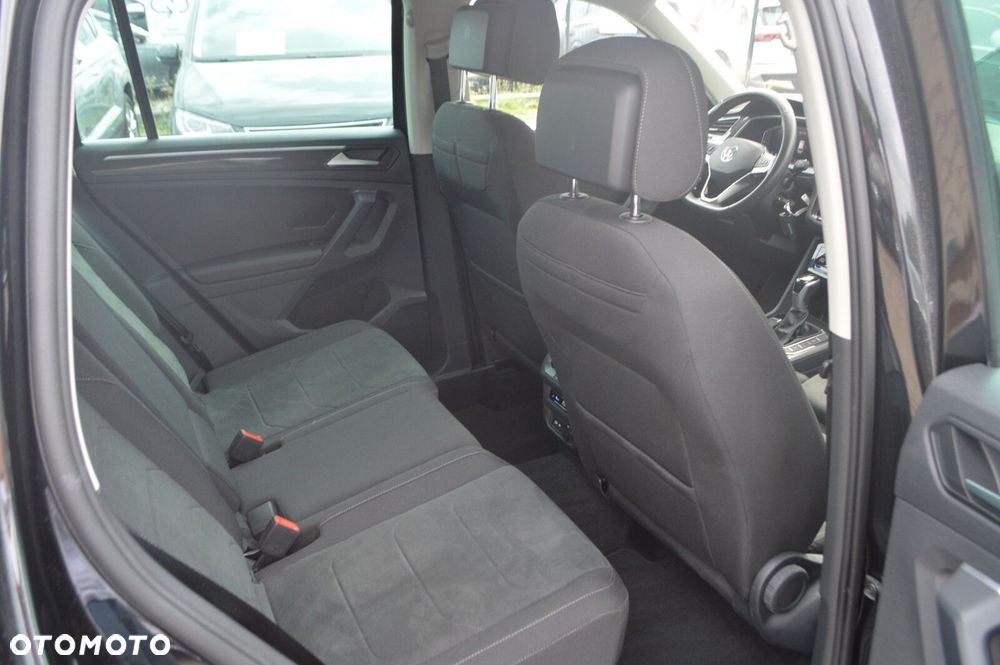 Volkswagen Tiguan 2.0 TDI SCR 4Mot Elegance DSG - 29