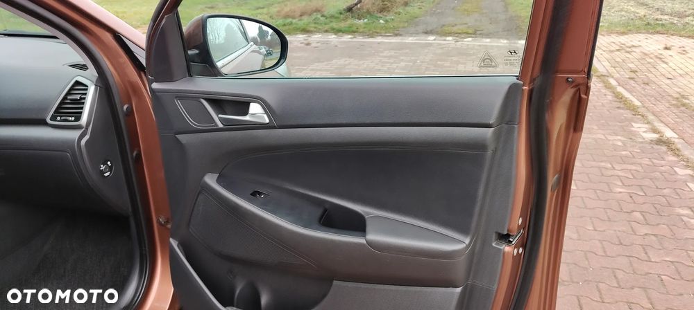 Hyundai Tucson 1.7 CRDI BlueDrive Comfort 2WD DCT - 25