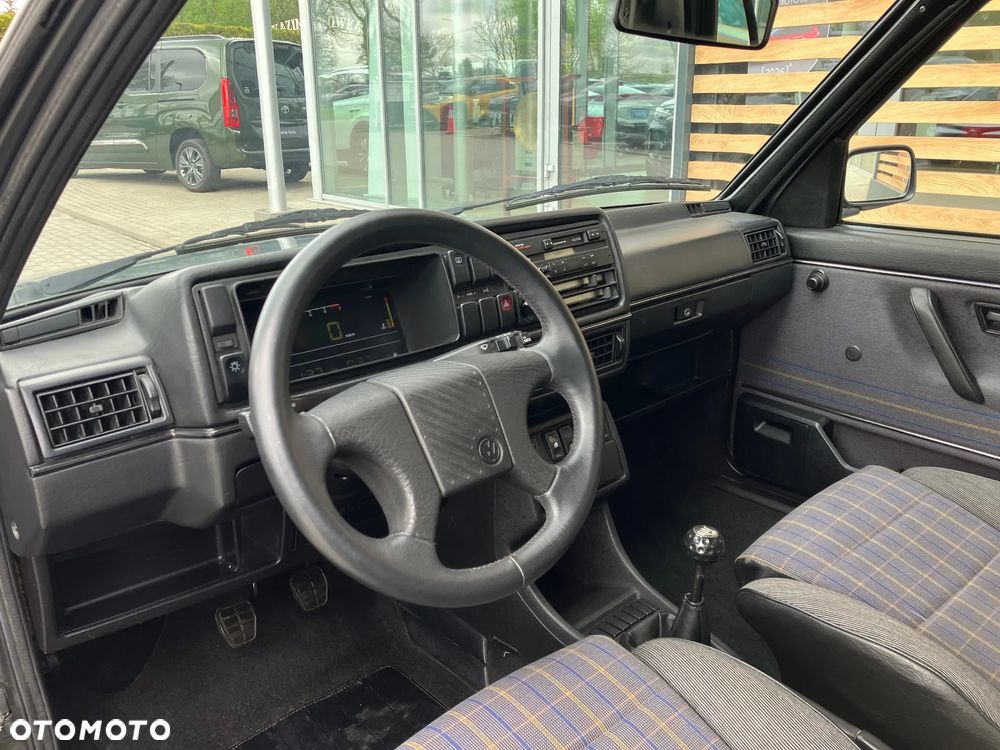 Volkswagen Golf 1.8 GTI - 20