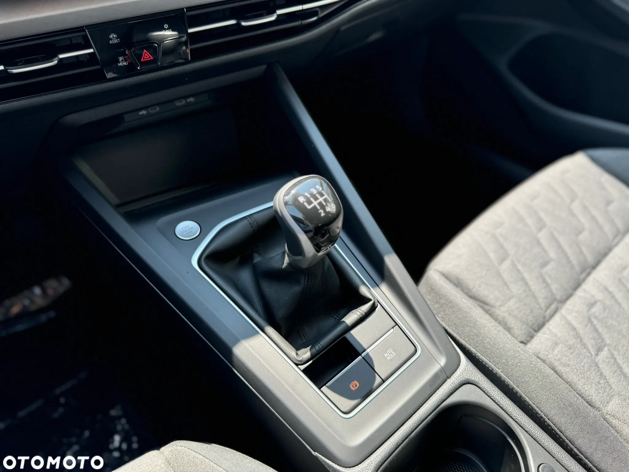 Volkswagen Golf VIII 1.5 TSI Life Plus - 20