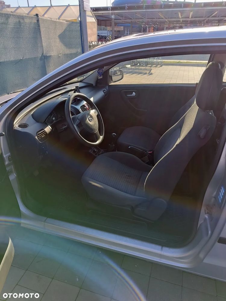 Opel Corsa 1.2 16V Comfort - 8