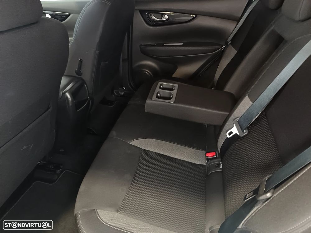 Nissan Qashqai 1.5 dCi DCT TEKNA - 20