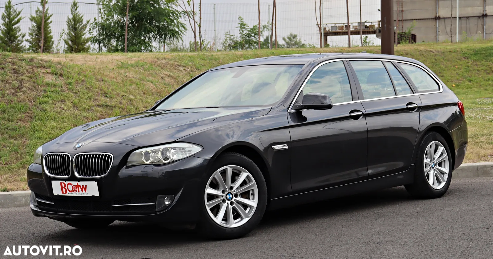 BMW Seria 5 525d Touring Sport-Aut. - 4