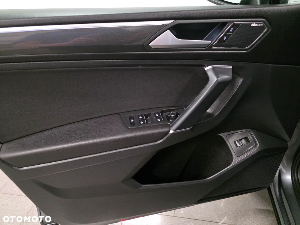 Volkswagen Tiguan Allspace 2.0 TDI SCR 4Motion DSG Highline - 24