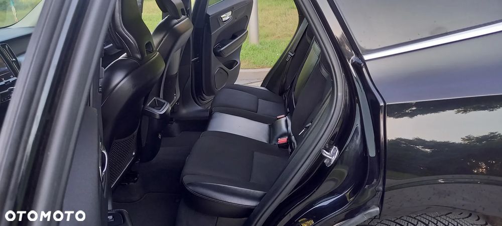Volvo XC 60 D3 Momentum - 24