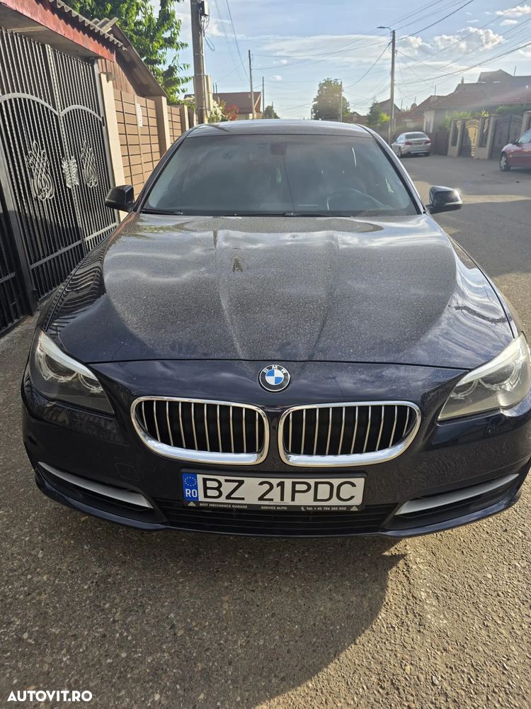 BMW Seria 5 525d xDrive AT - 8
