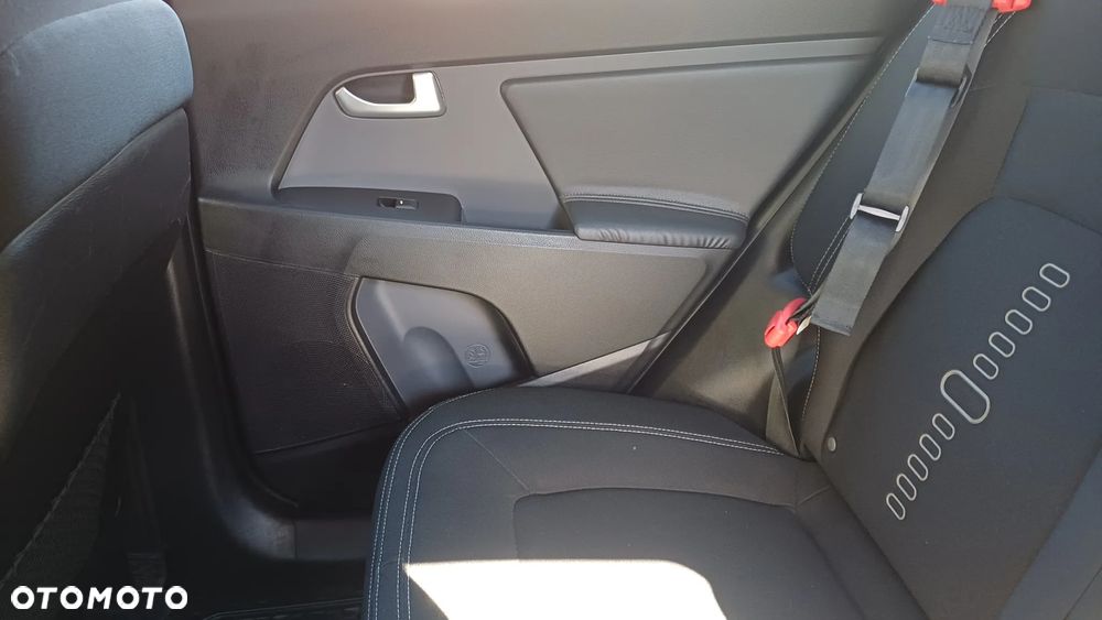 Kia Sportage 1.7 CRDI 2WD Attract - 21