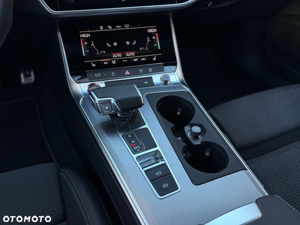 Audi S6 Avant - 27