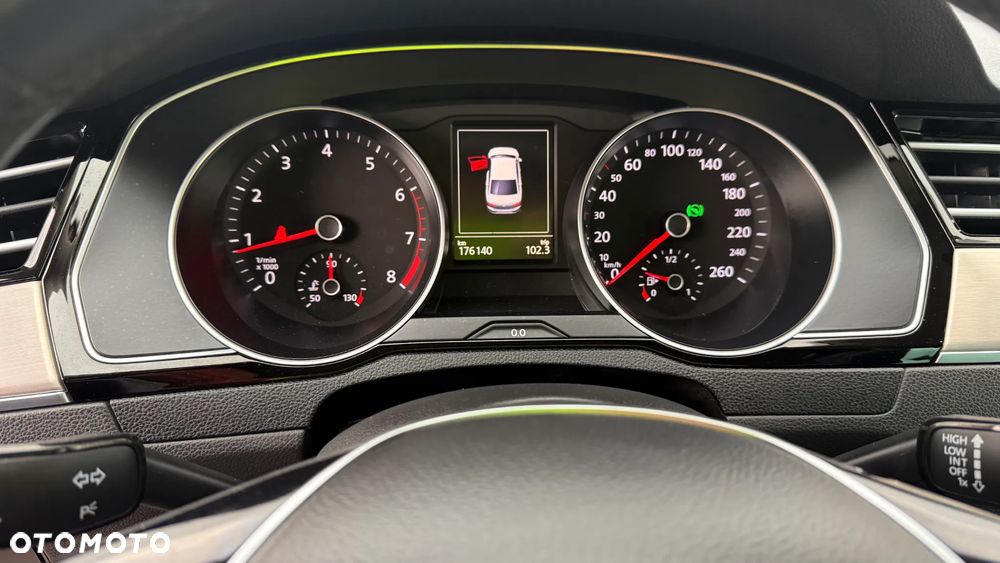 Volkswagen Passat 1.8 TSI BMT Highline DSG - 24