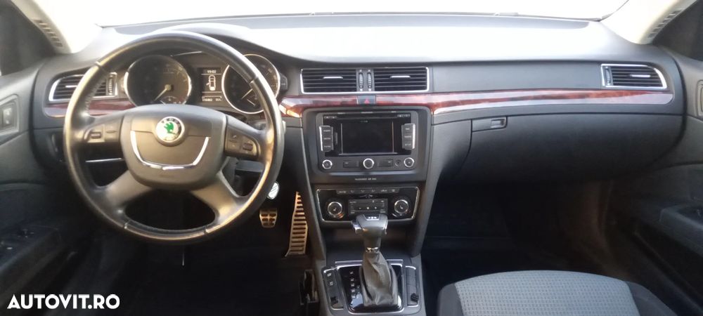 Skoda Superb 1.8 TSI Ambition DSG - 9