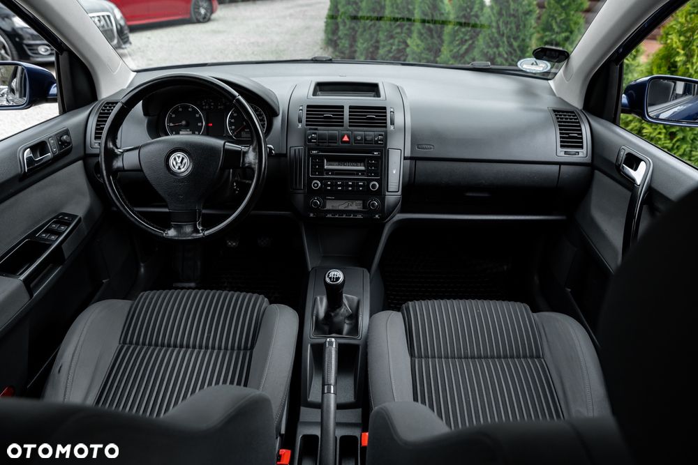 Volkswagen Polo 1.2 Comfortline - 27