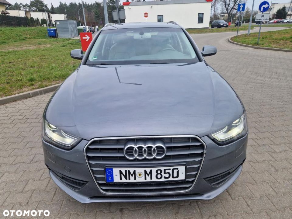 Audi A4 Avant 2.0 TDI DPF Attraction - 1