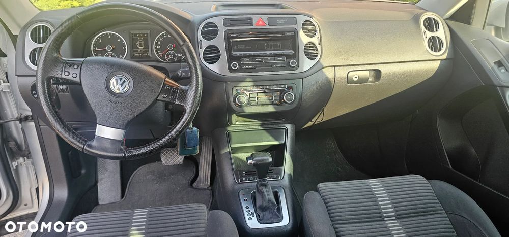 Volkswagen Tiguan - 9