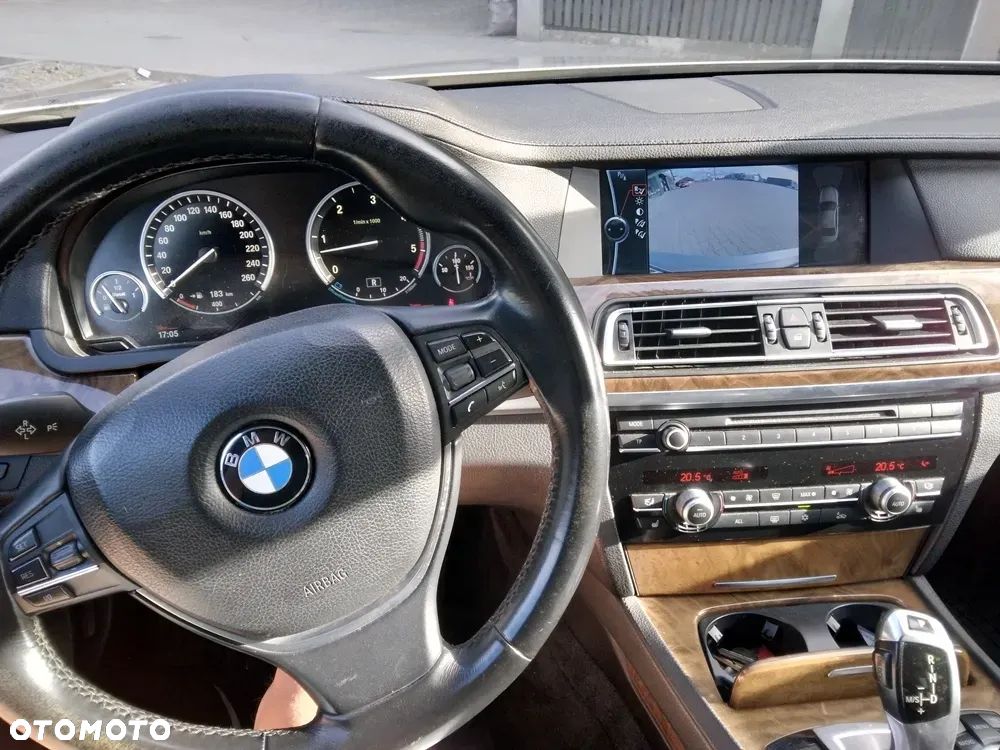 BMW Seria 7 730d Blue Performance - 12