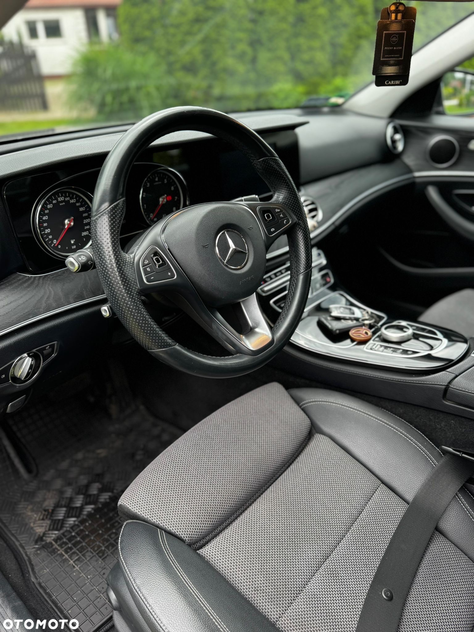 Mercedes-Benz Klasa E 200 9G-TRONIC - 5