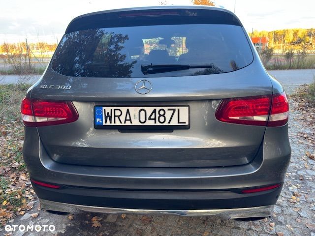 Mercedes-Benz GLC - 13