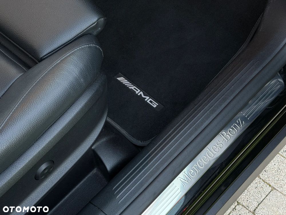 Mercedes-Benz GLB - 26