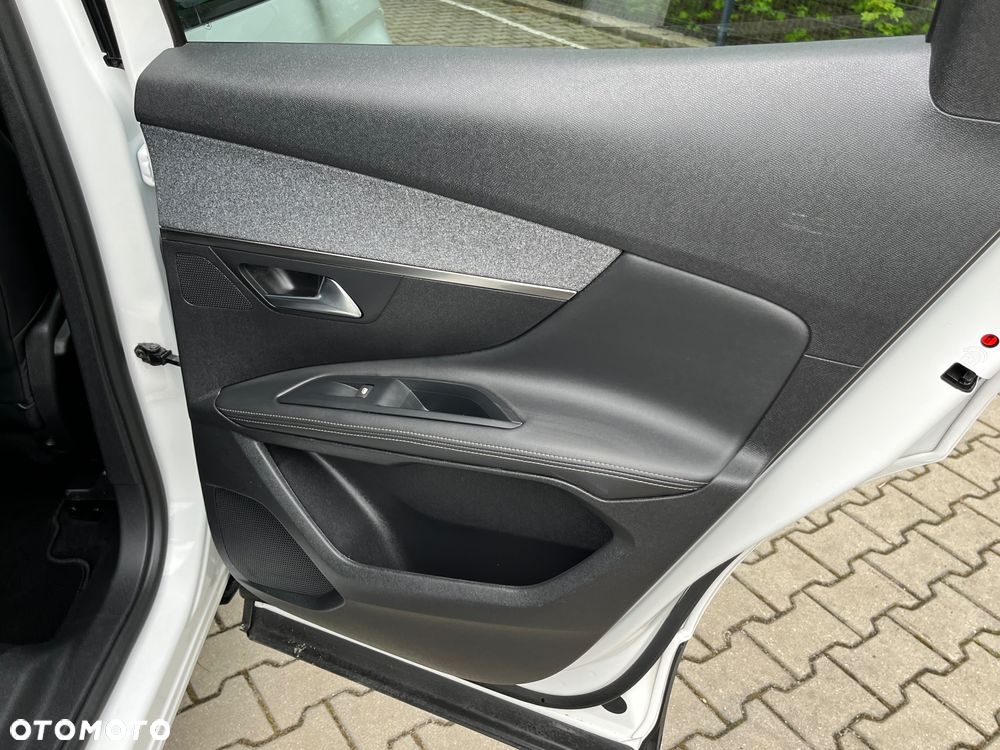 Peugeot 3008 BlueHDi 130 Stop & Start Allure - 32