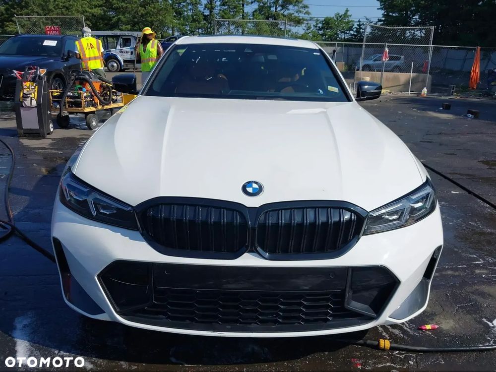 BMW Seria 3 330i xDrive M Sport sport - 2