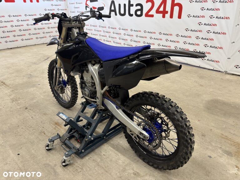 Yamaha YZ - 3