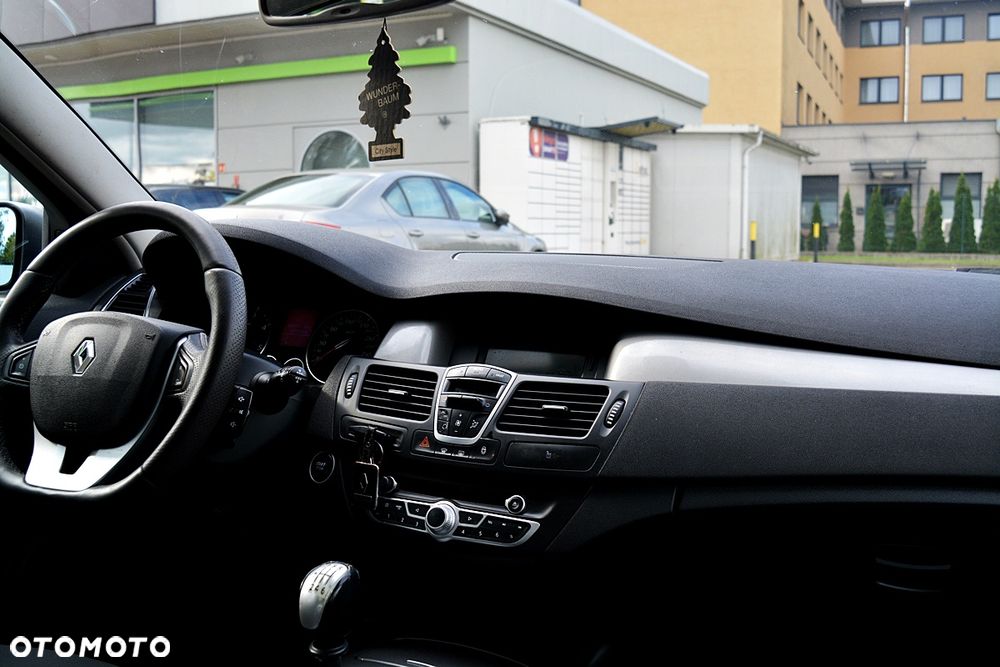 Renault Laguna dCi 150 FAP Start-Stop Limited - 9