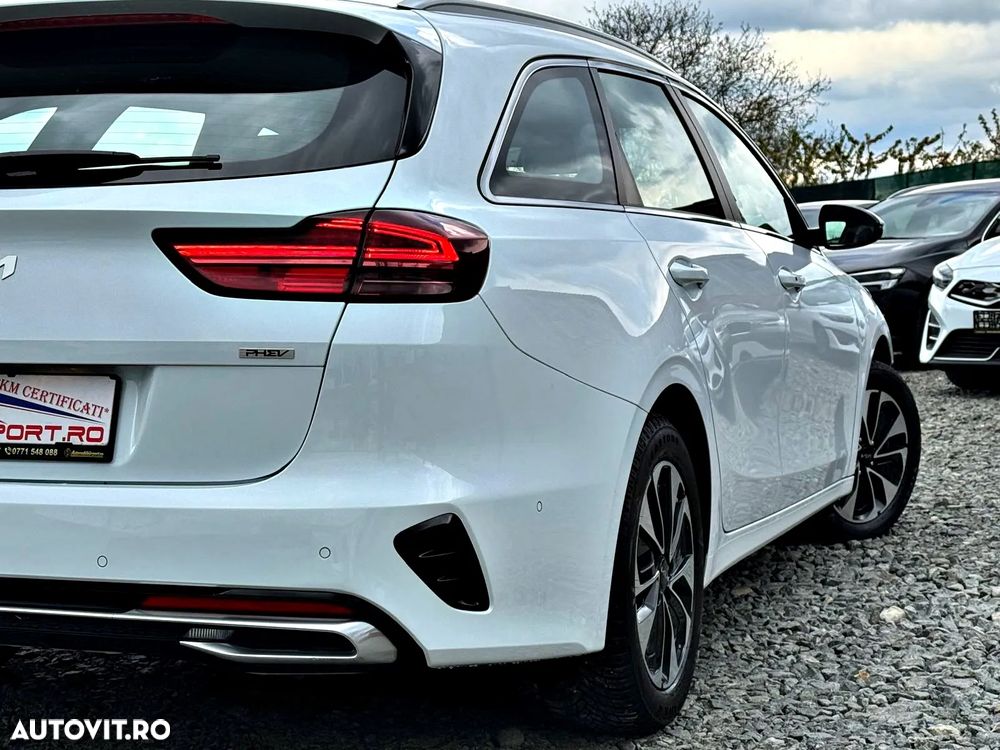 Kia Ceed 1.6 GDI DCT OPF Spirit - 32