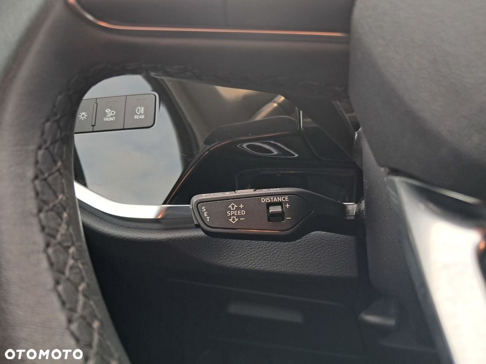 Audi Q3 Sportback - 16