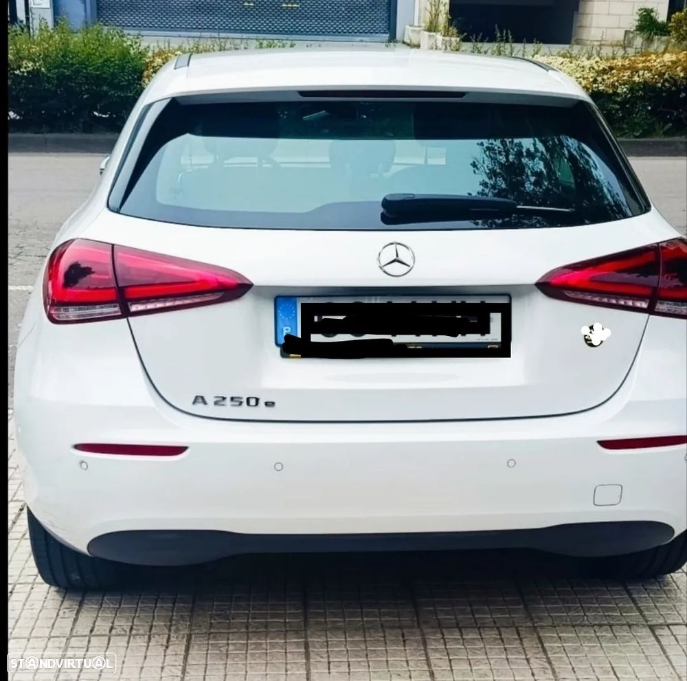 Mercedes-Benz A 250 e 8G-DCT Style - 2