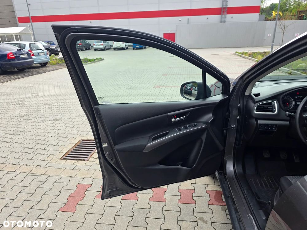 Suzuki S-Cross - 26