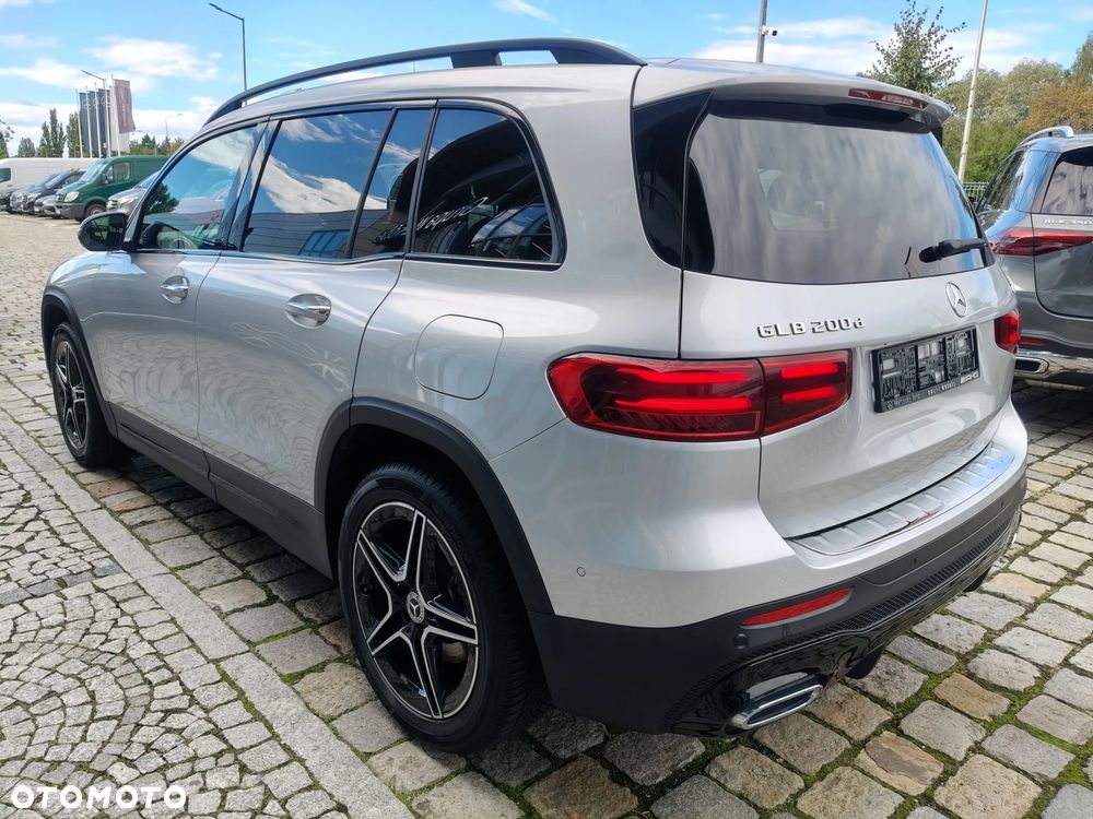 Mercedes-Benz GLB 200 d 4-Matic AMG Line 8G-DCT - 6