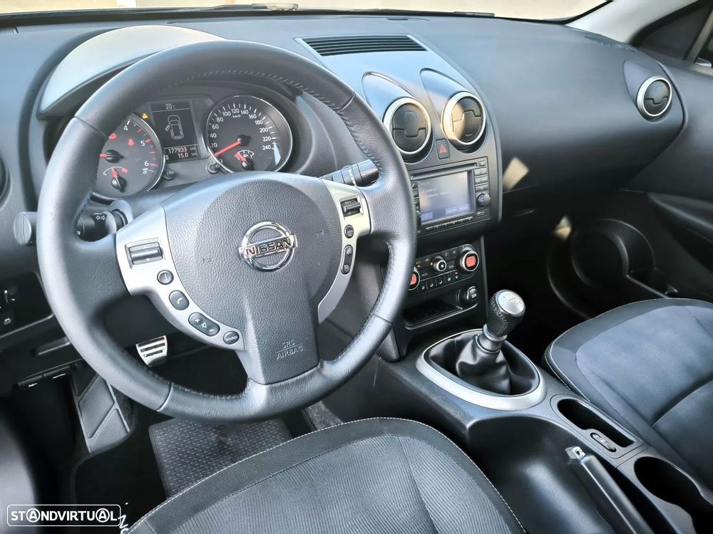 Nissan Qashqai 1.5 dCi Tekna Premium 18 - 25