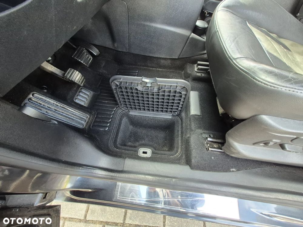 Renault Scenic 1.9 dCi FAP Privilege - 17