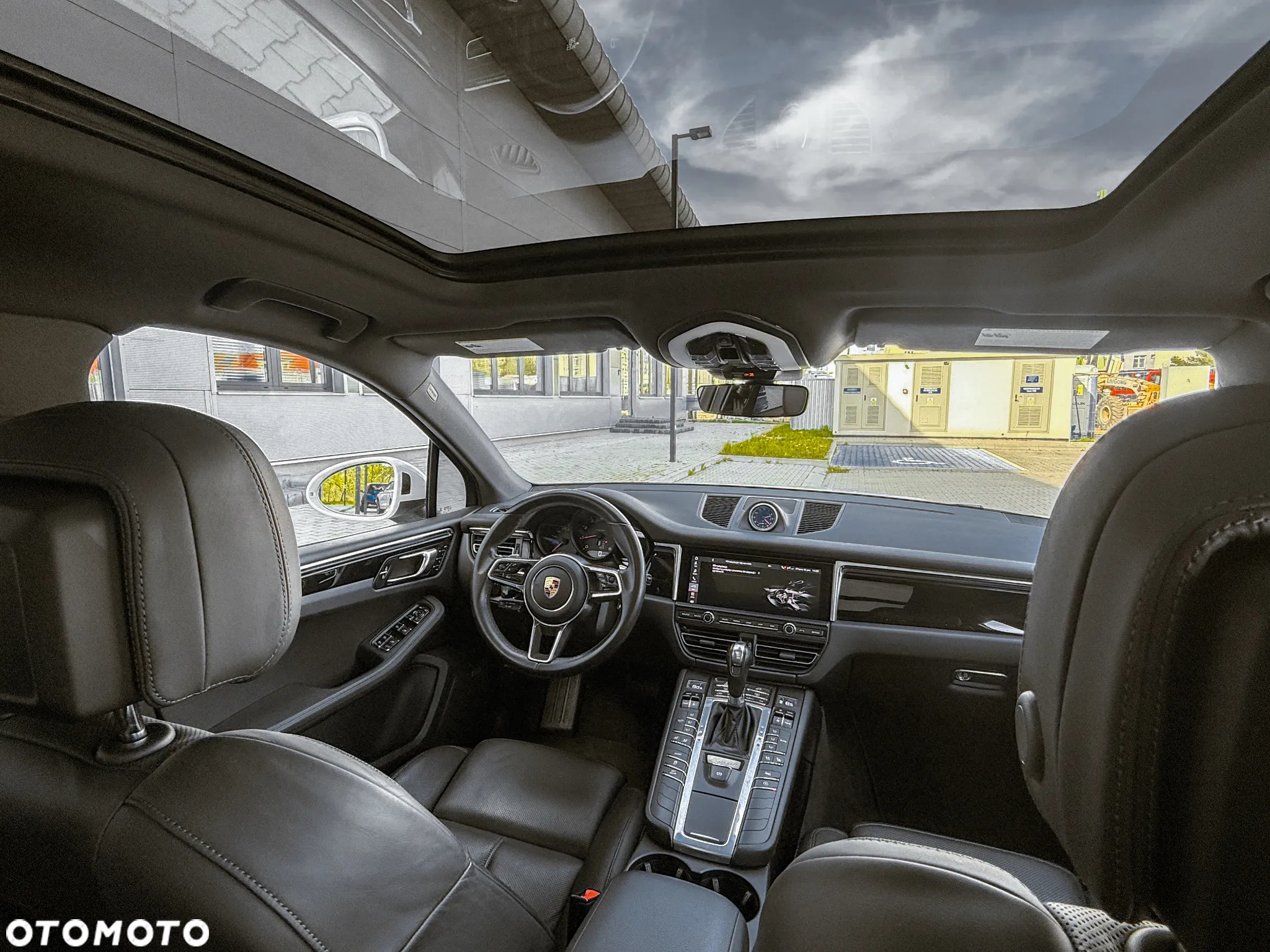 Porsche Macan Standard - 34