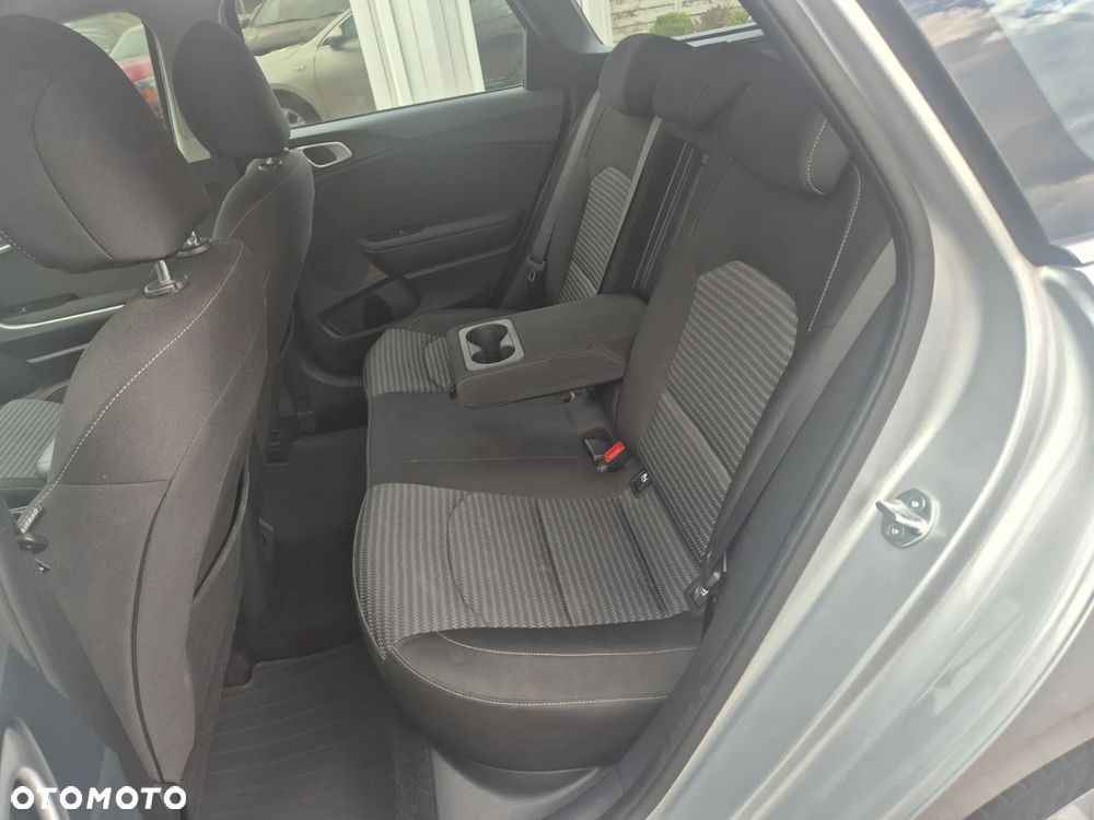 Kia Ceed 1.5 T-GDI MHEV L DCT - 12